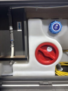 Wassertank im Wohnwagen